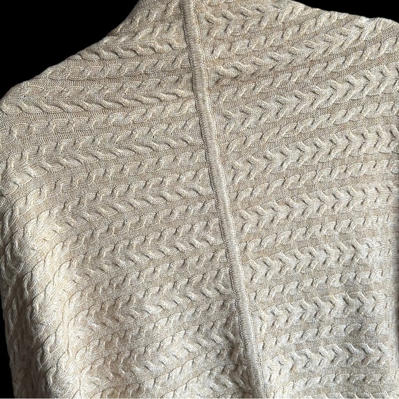 NWOT Worth New York beige sweater cardigan size small, extra buttons - Picture 3 of 8